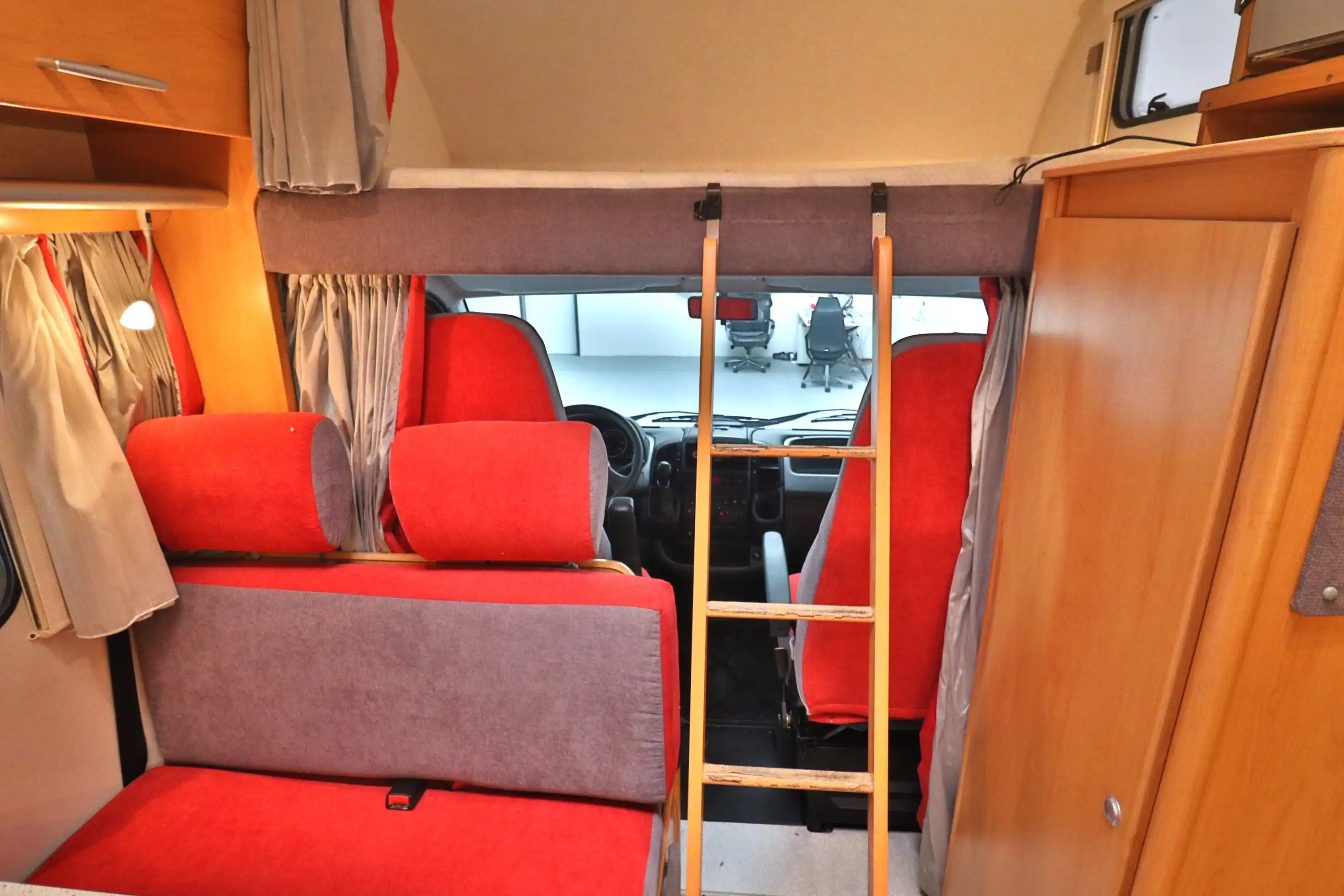 hymer-eriba-signo-100-beim-wohnmobilpark-in-bad-honnef-kaufen